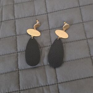 Elegant Black and Gold Drop Earrings